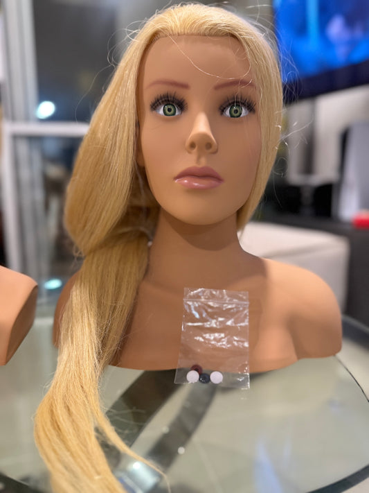 Cabezote cabello humano hombros